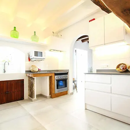 Crever Villa